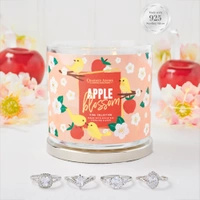 Charmed Aroma świeca z biżuterią 12 oz 340 g pierścionek - Apple Blossom
