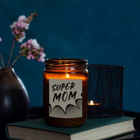 Świeca na prezent sojowa zapachowa Mad Candle 360 g - Super Mama